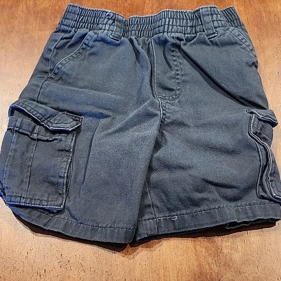 Boys 2T Clothing Bundle - Picture 3 of 6